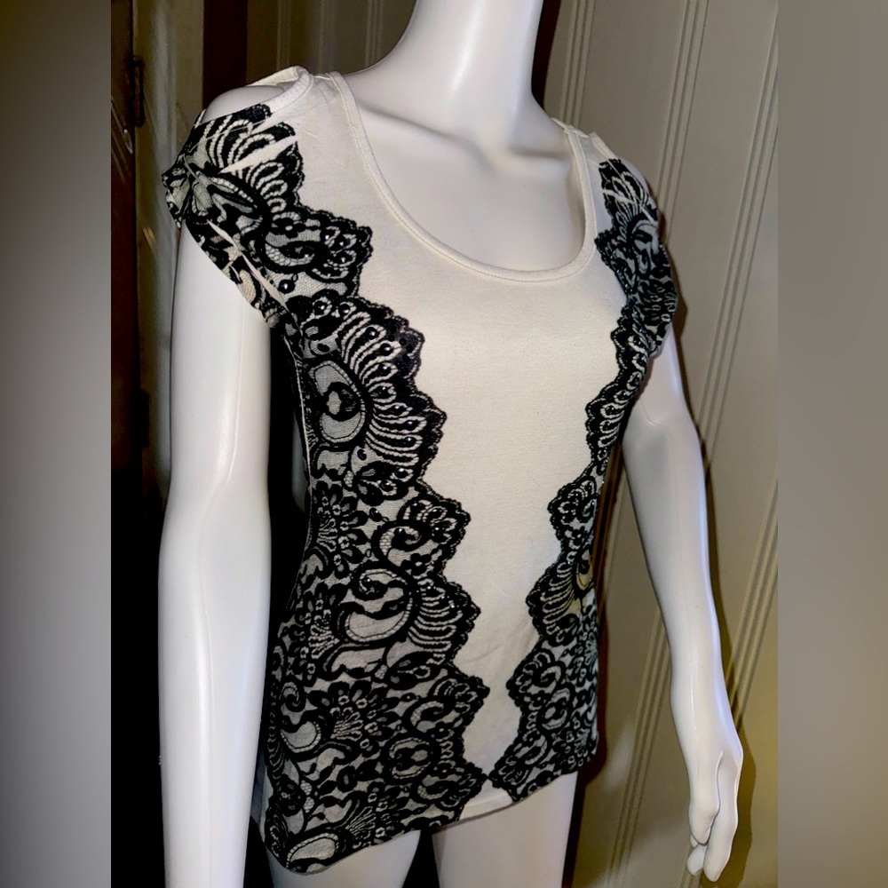 Lace Style Top